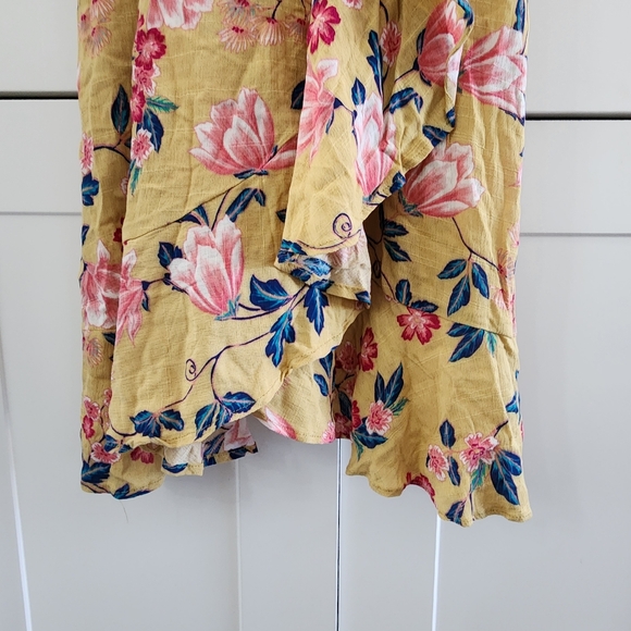 Fake wrap dress, a line neck with snap size 10 - Picture 3 of 8